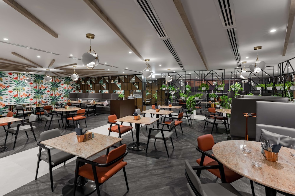 Radisson Dubai Damac Hills 32/47