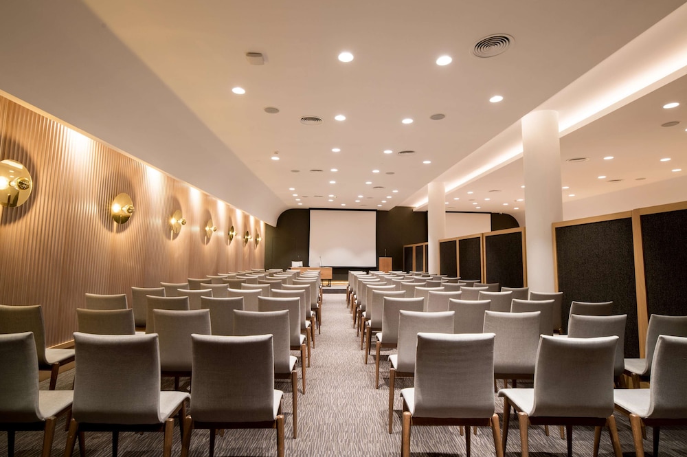 Akasha Beach Hotel and Spa 38/50