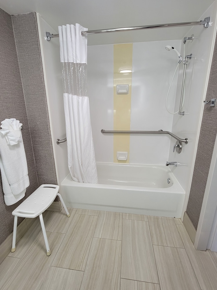 Wingate by Wyndham Greenville Airport 5/40