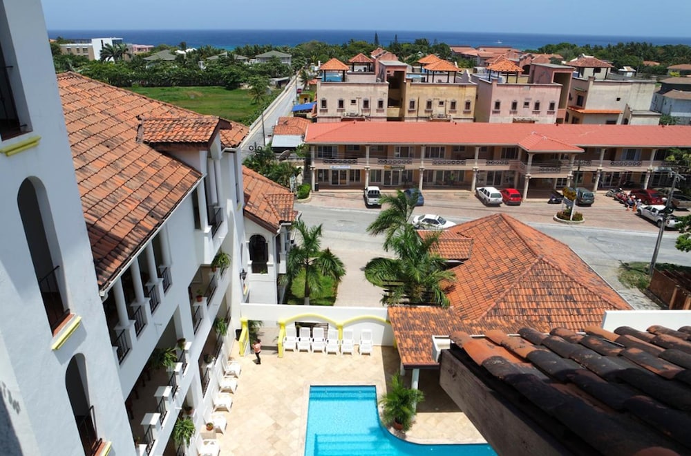 West Bay Colonial 11/58