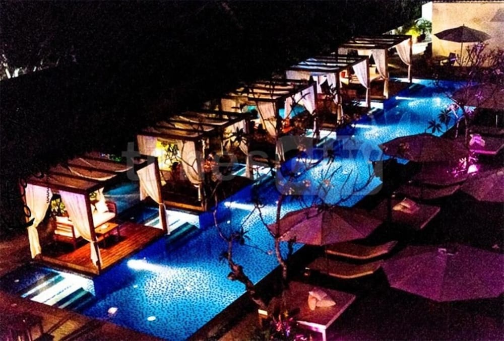 SinQ Party Hotel 32/43