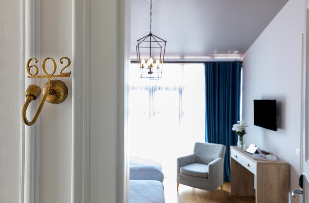 Petros Hotel 33/50