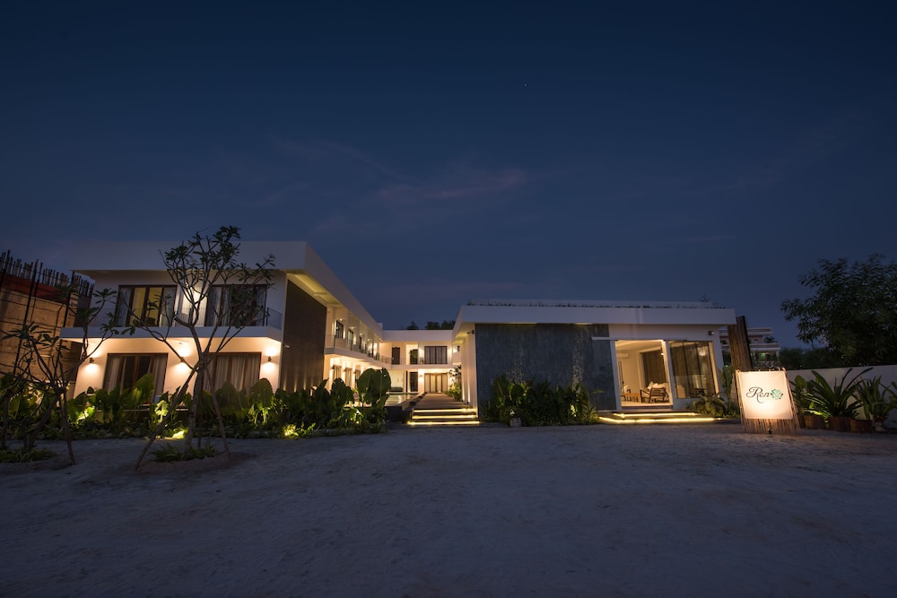 Ren Resort 5/69