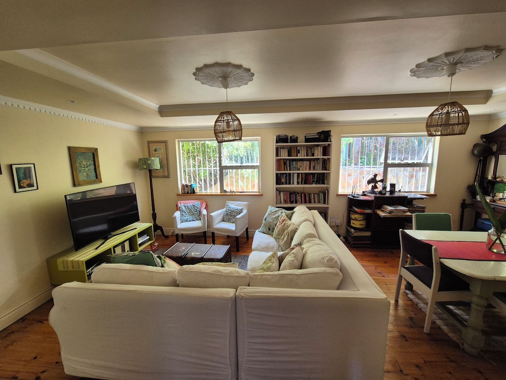 Bluebottle Guest House 23/50