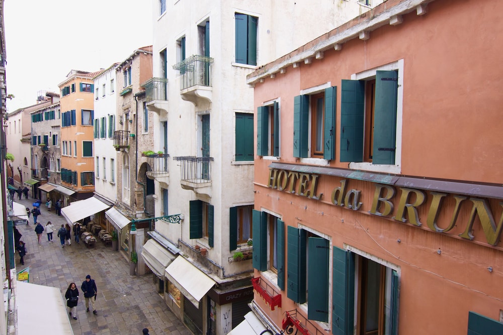 Charming Venice Apartments 3/78