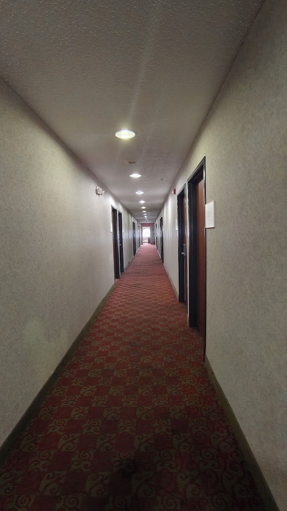 Classic Inn San Marcos, TX 52/60