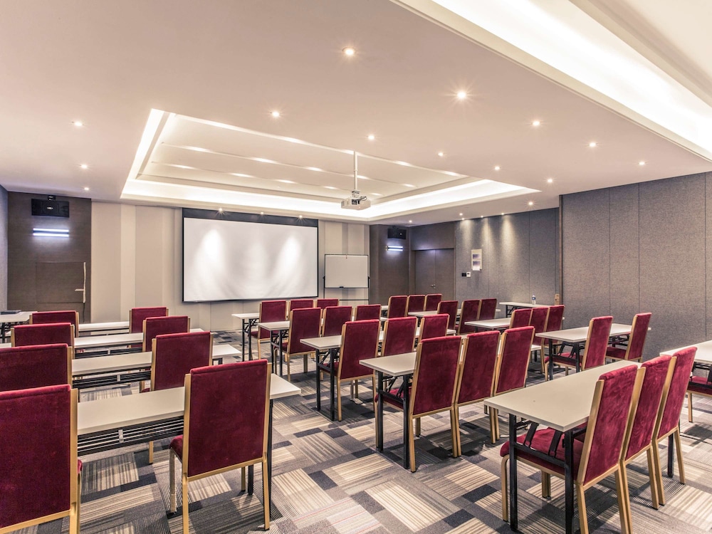 Mercure Suzhou Downtown 69/75