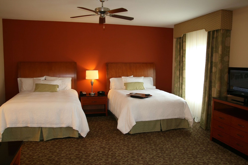 Hampton Inn And Suites Buffalo Tx 24/65