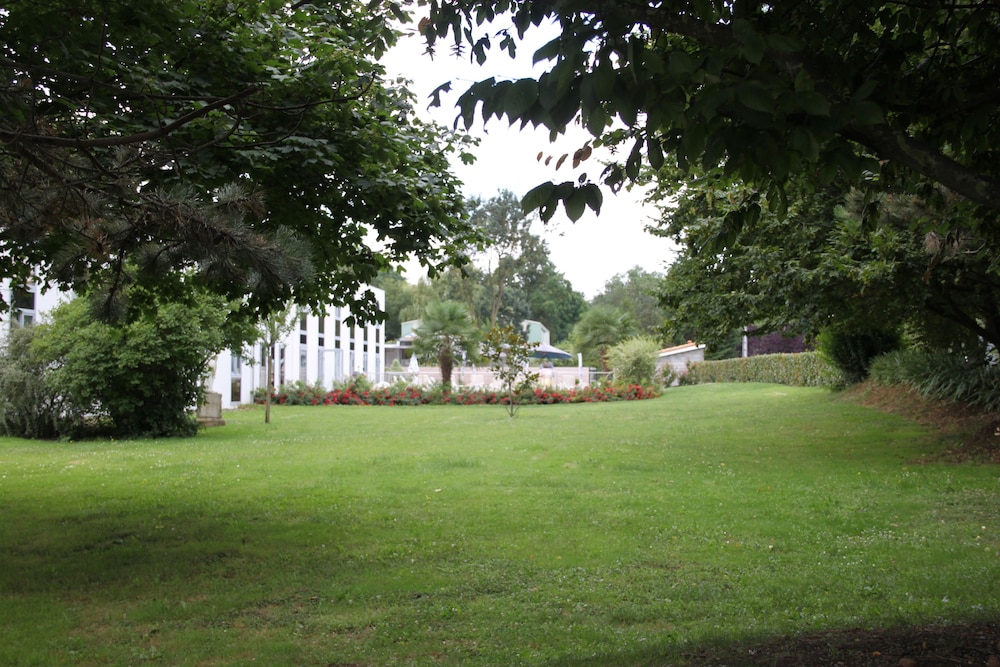 Agape Hotel Niort- Bessines 41/50