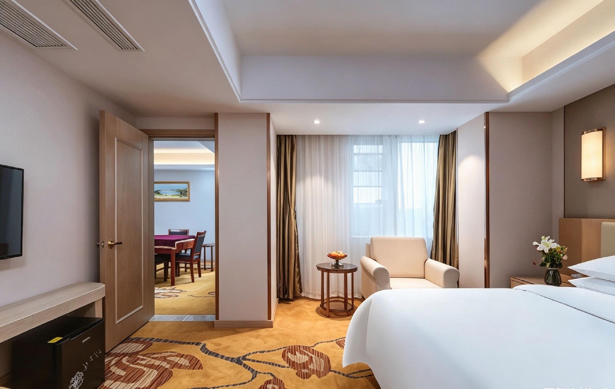 Vienna International Hotel (Haimen Pedestrian Street) 21/40
