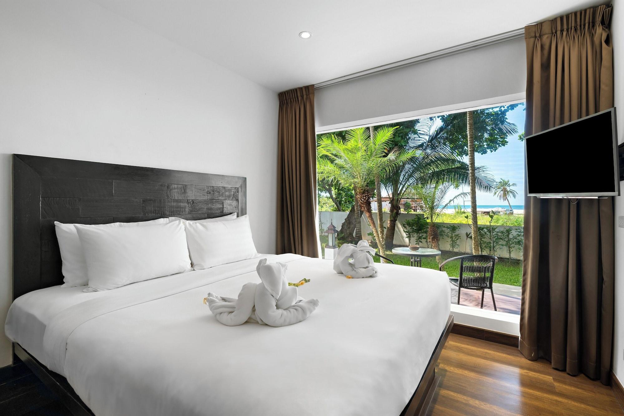 غرفة ديلوكس بإطلالة على البحر بغرفتي نوم بجاكوزي، Zara Resort (ex The Privilege Hotel Ezra Royal Beach) 4/7