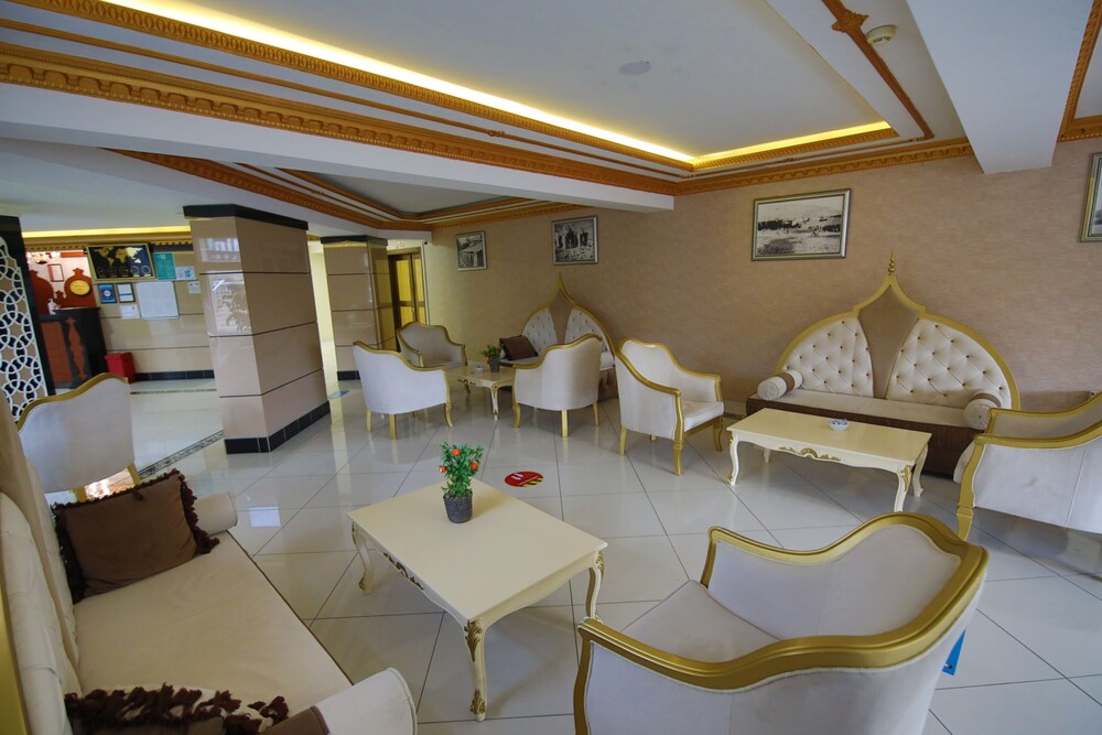 Tiryandafil Hotel 28/44