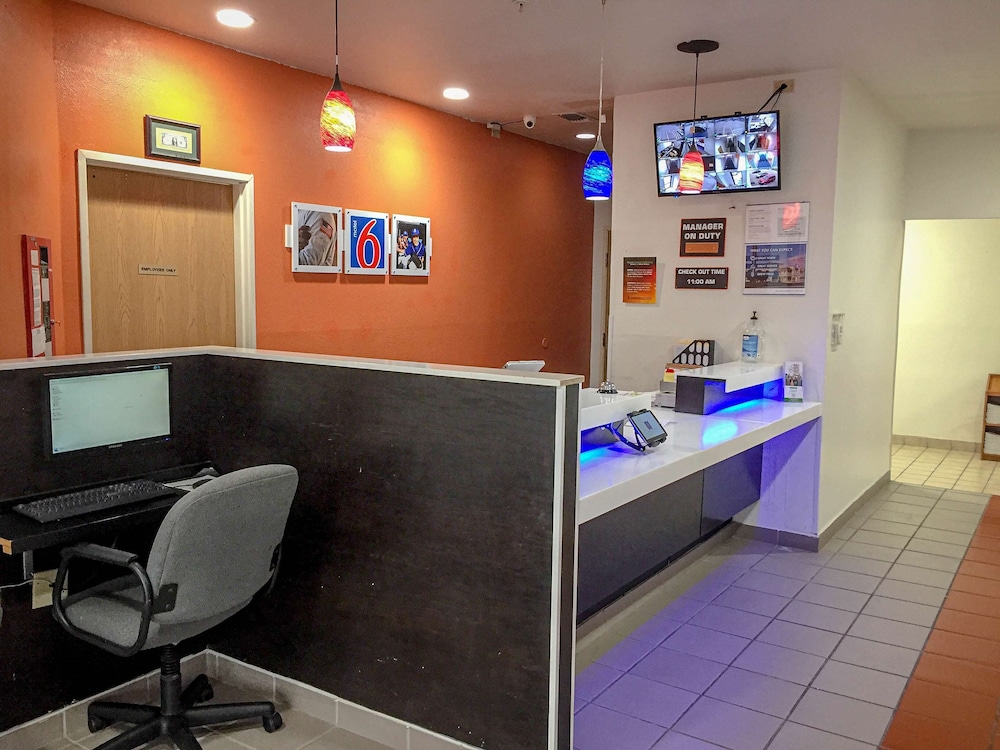 Motel6 Woodway, TX 34/41
