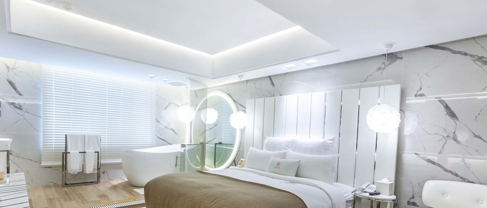 Chao Motel 44/50