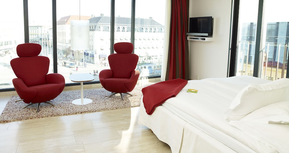 Avalon Hotel 22/48
