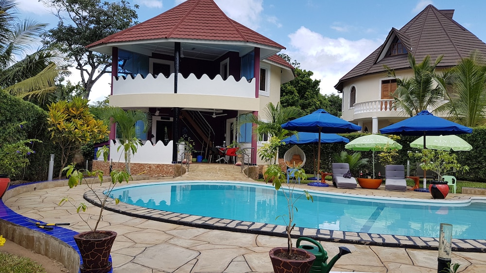 Madiba 2 Cottage 2/17