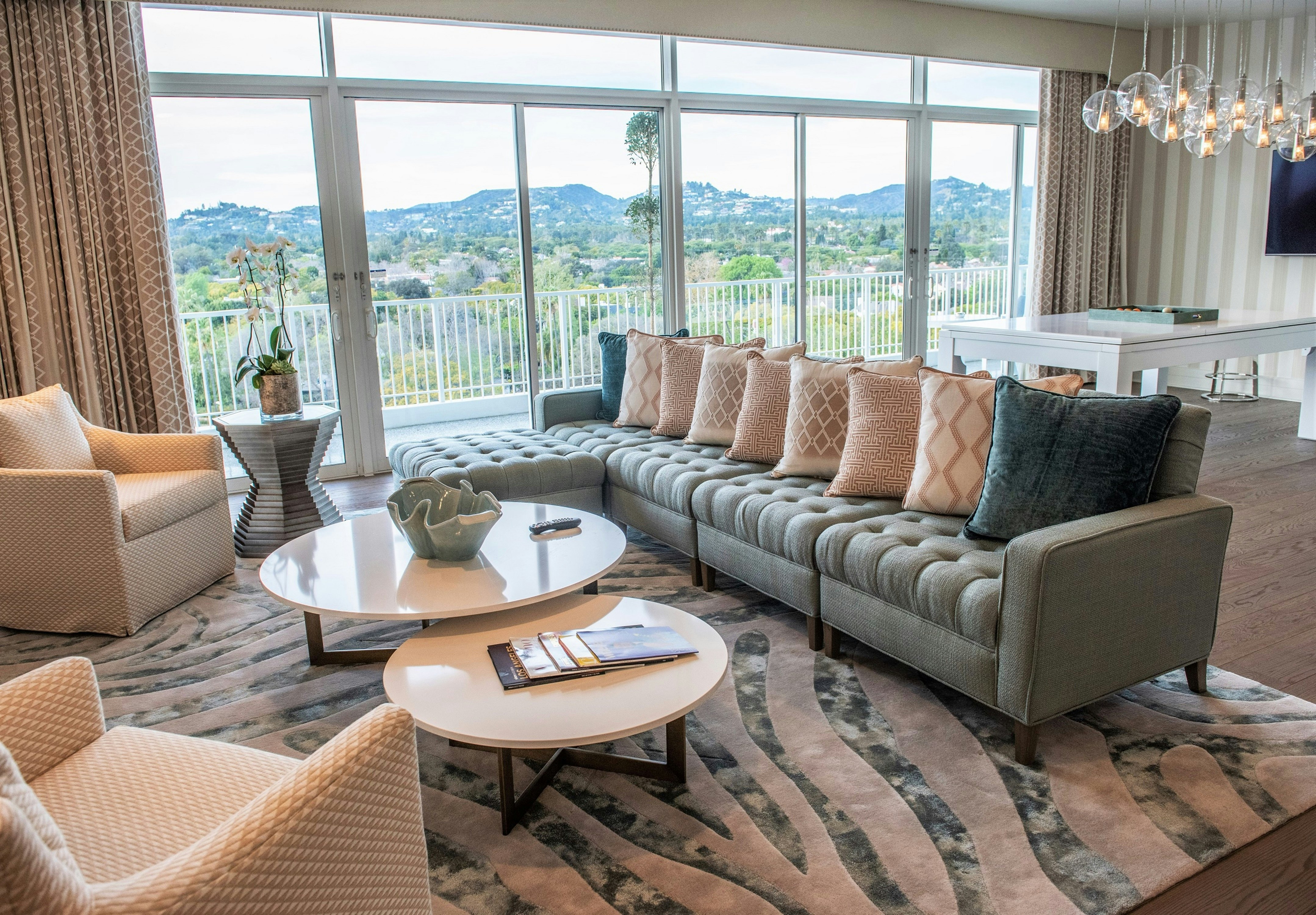The Beverly Hilton 36/60