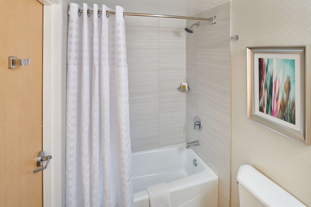 Doubletree By Hilton Hotel Irvine Spectrum 17/59