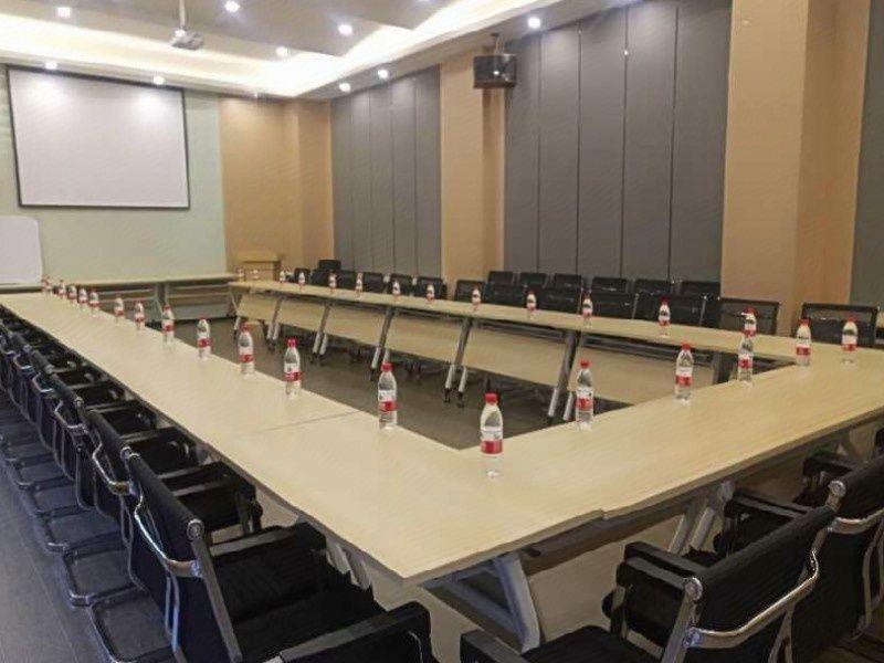 Atour Hotel Jurong Baohua Xianlin Avenue 34/40