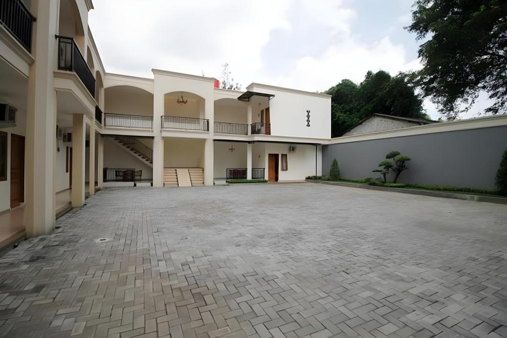 Reddoorz Near Mercu Buana University 40/55
