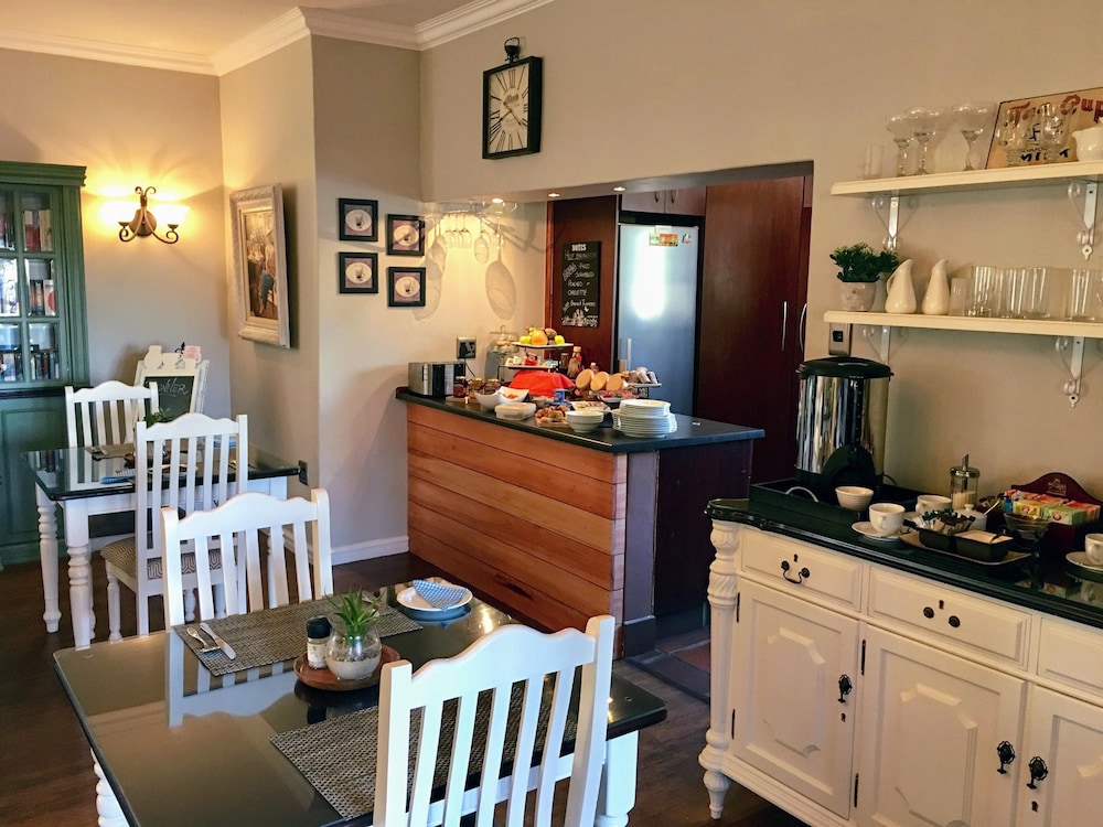 Dunvegan Execu Lodge 14/24