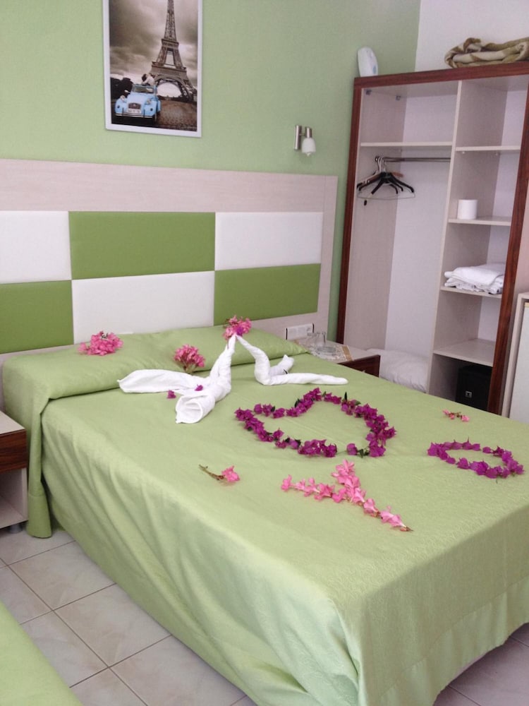 Derya Motel 9/36