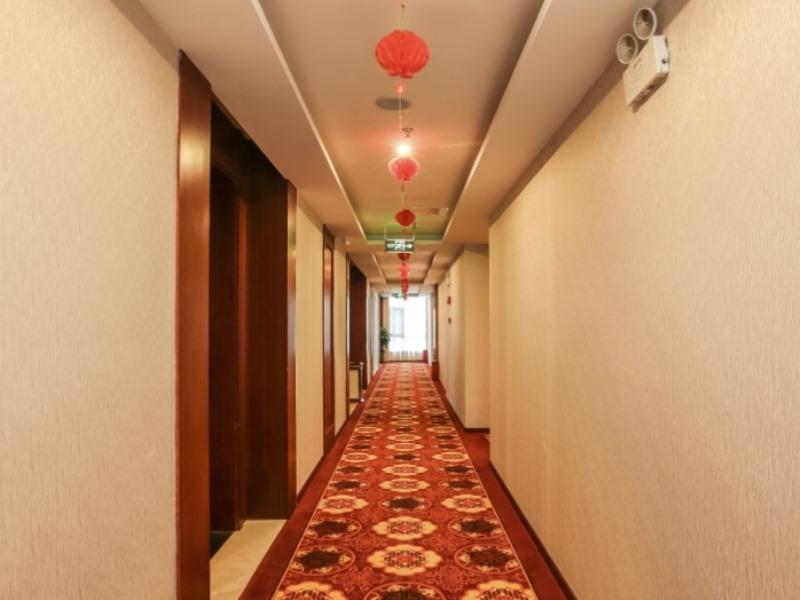 GreenTree Eastern Yibin Yijian Road New City Plaza Hotel 24/50