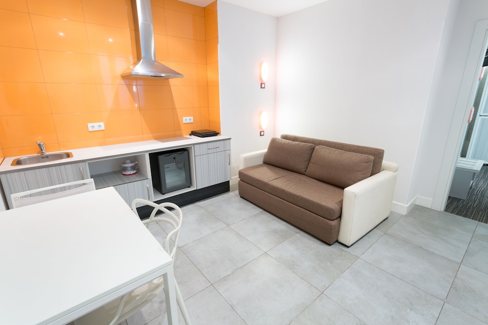 PETIT PALACE LEALTAD PLAZA 3/55