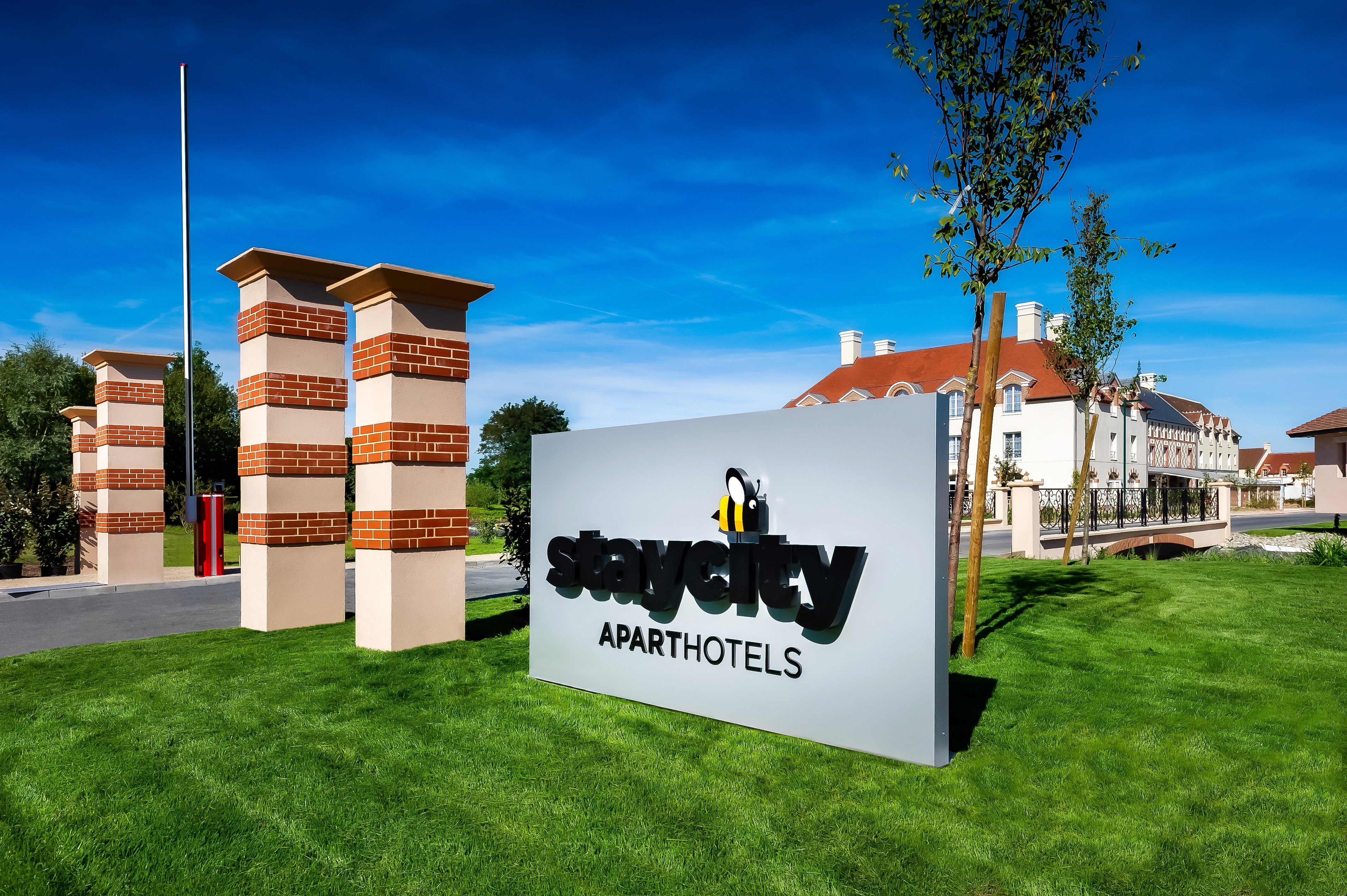 Staycity Aparthotels Near Disneyland Paris 18/22