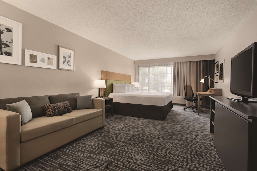 Country Inn & Suites by Radisson, Detroit Lakes 7/21