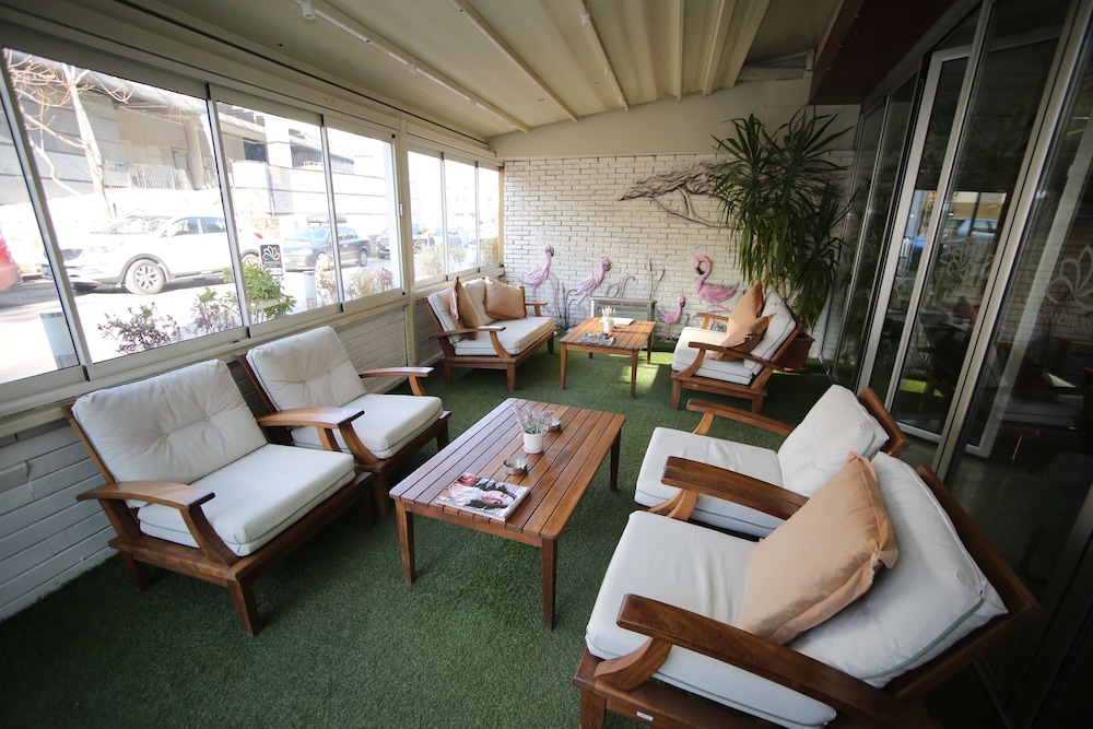 Grand Nora Hotel 25/49