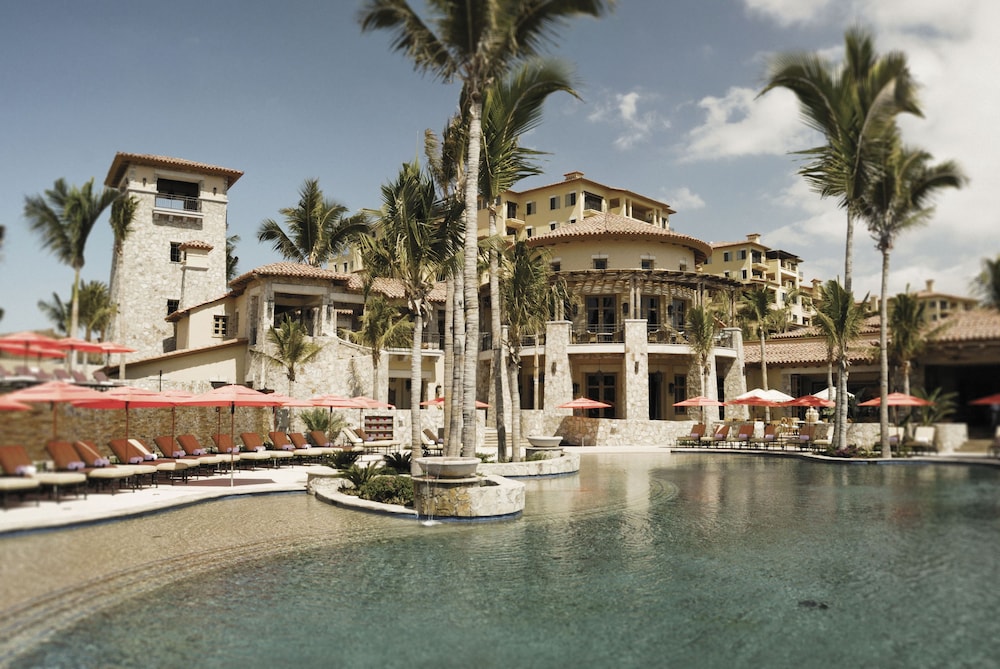 Hacienda Beach Club And Residences 43/50