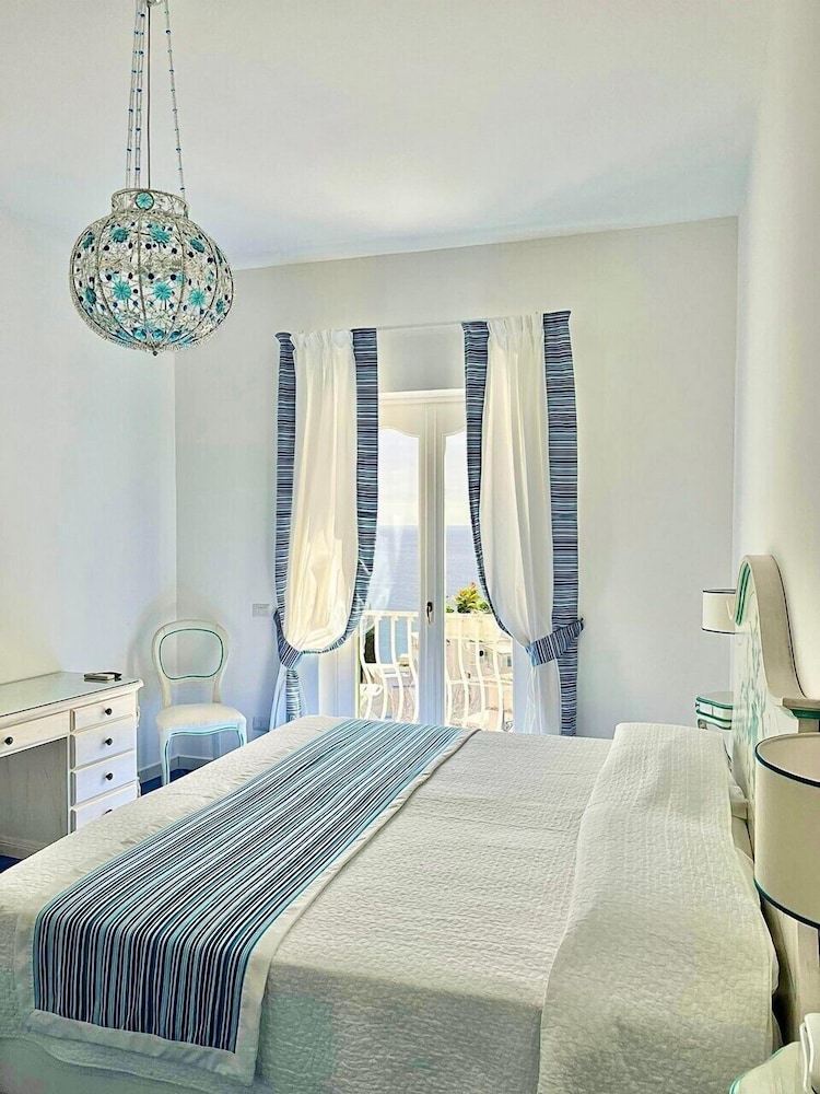Villa Delle Palme Hotel 18/50