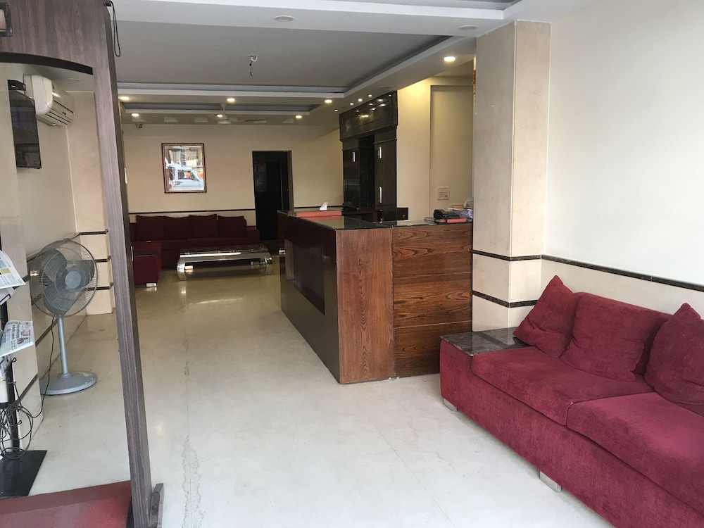 Hotel Avtar At New Delhi Railway Station 8/50