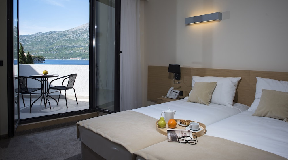 Suite Superior Balcony Sea Side