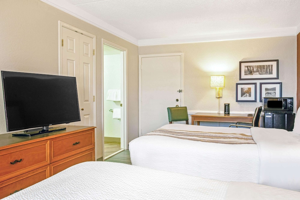 La Quinta Inn Victoria 13/53
