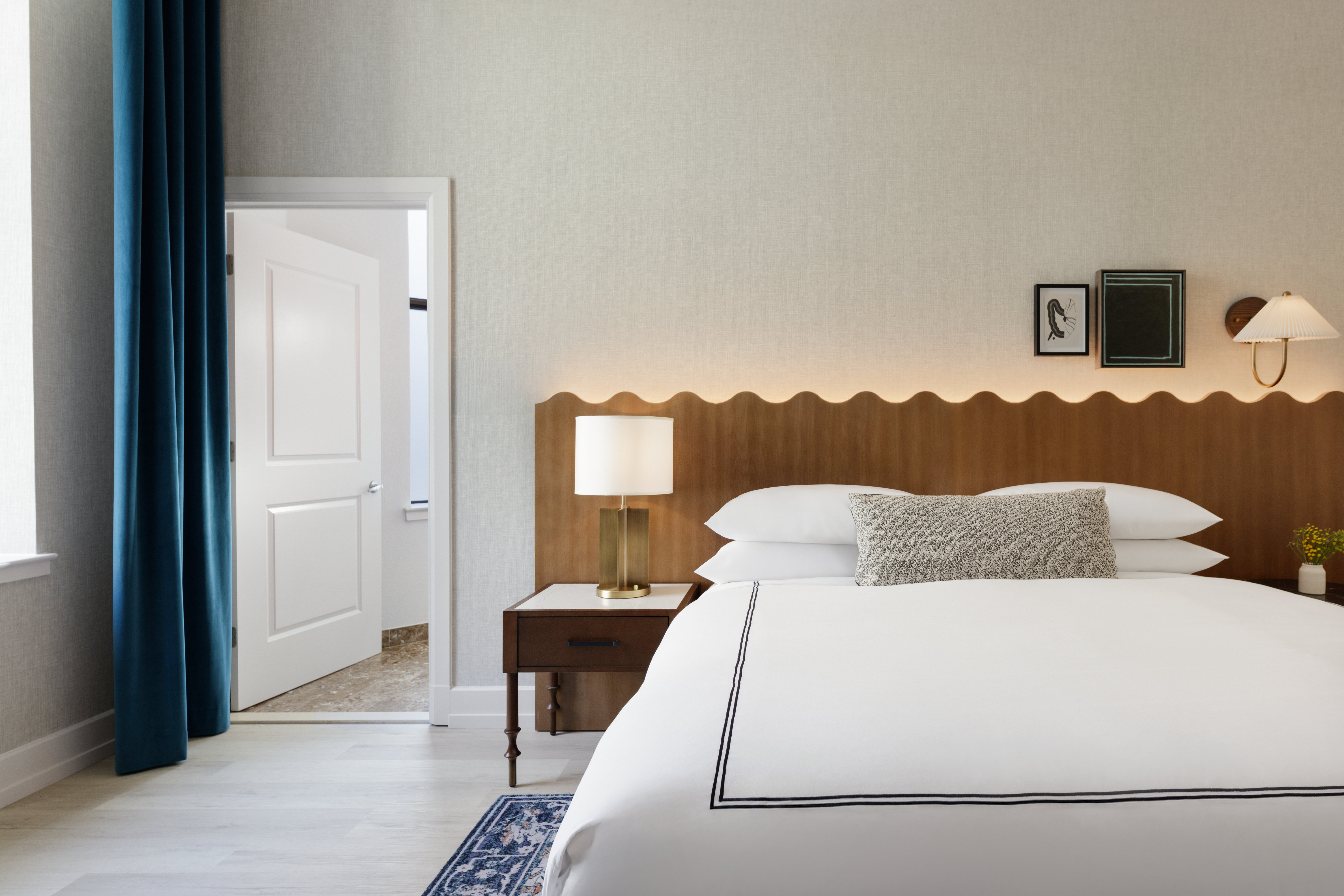Kimpton Hotel Monaco Baltimore Inner Harbor 27/82