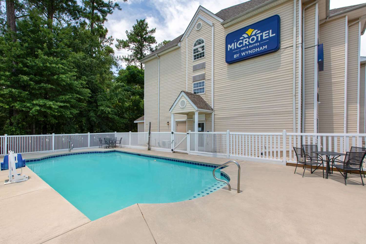 Microtel Inn And Suites Augusta 23/26