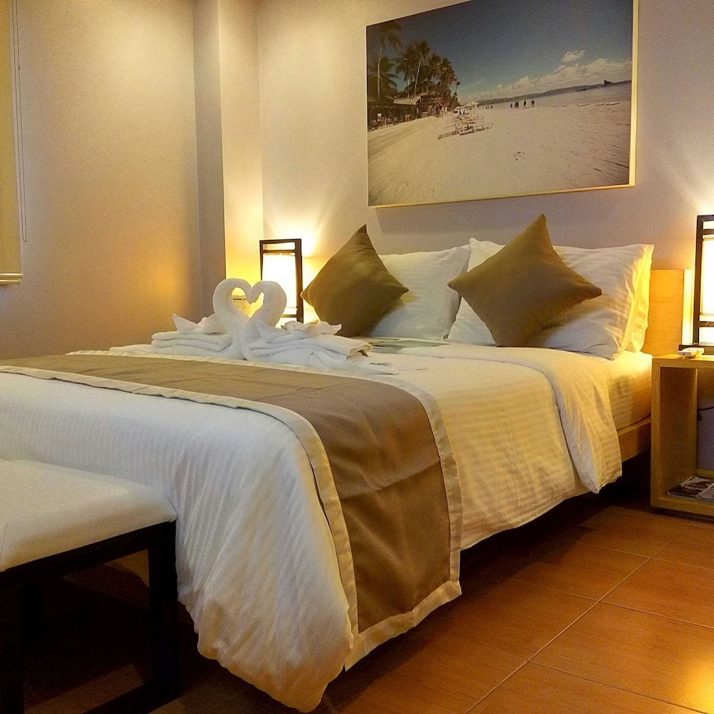 Shore Time Hotel Boracay 7/58