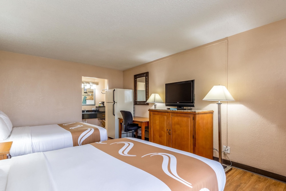 Quality Inn Pasadena - Houston East 26/63