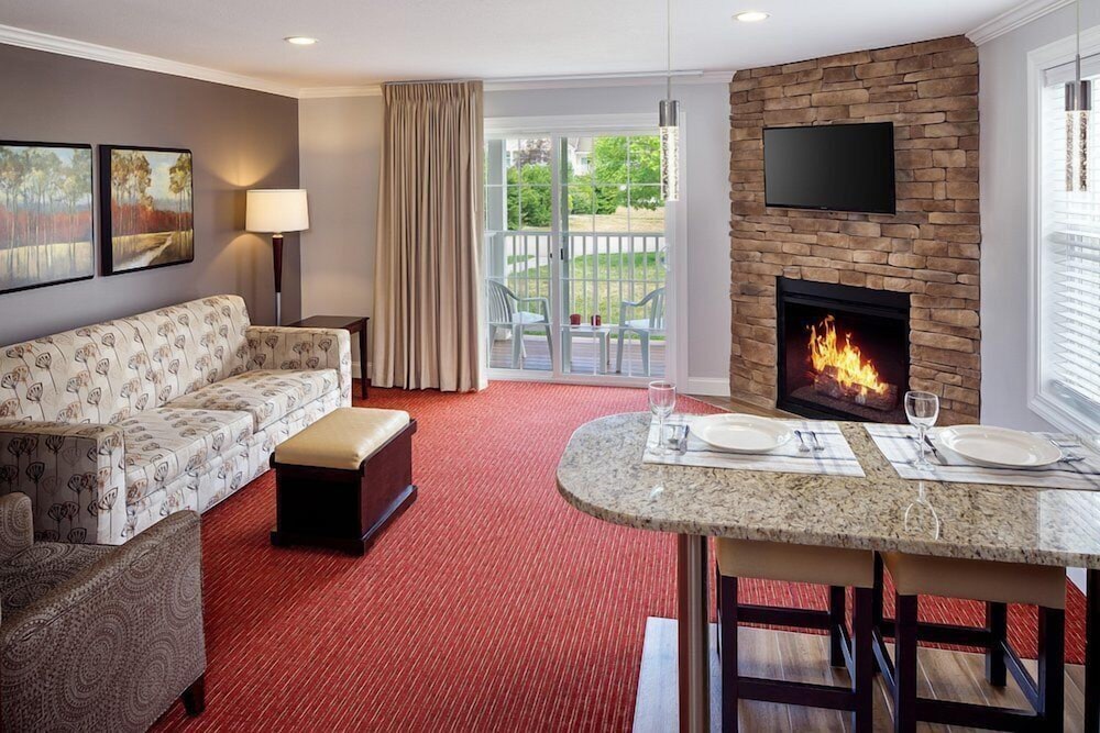 Golden Gables Inn Dazzler Select by Wyndham 33/60