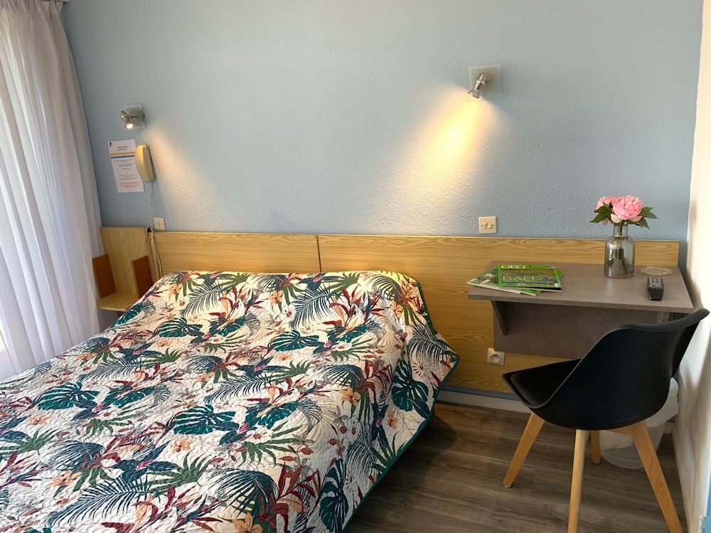 Hotel Bains Sarrailh 26/63