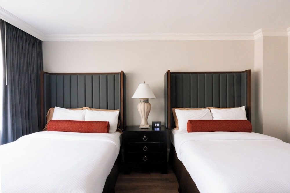Premium, 2 Double Beds