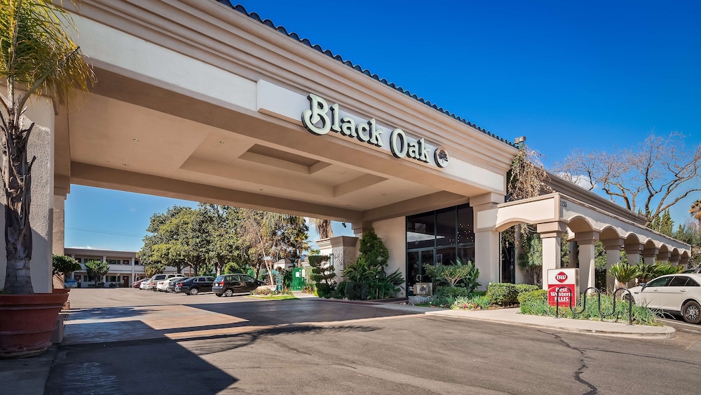 Best Western Plus Black Oak 1/76