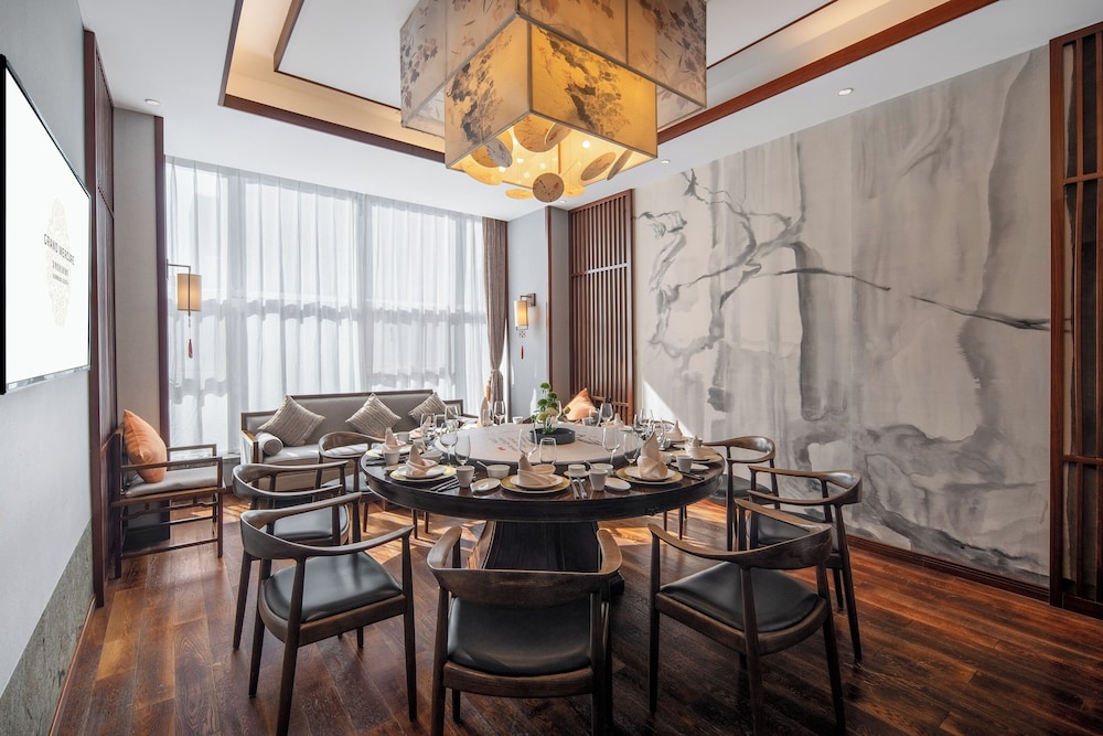 Grand Mercure Kunming South 38/47
