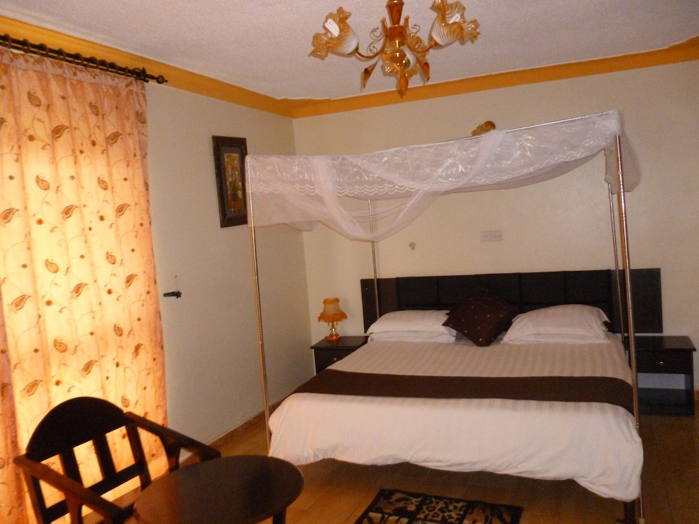 Askay Hotel Suites Entebbe 12/43
