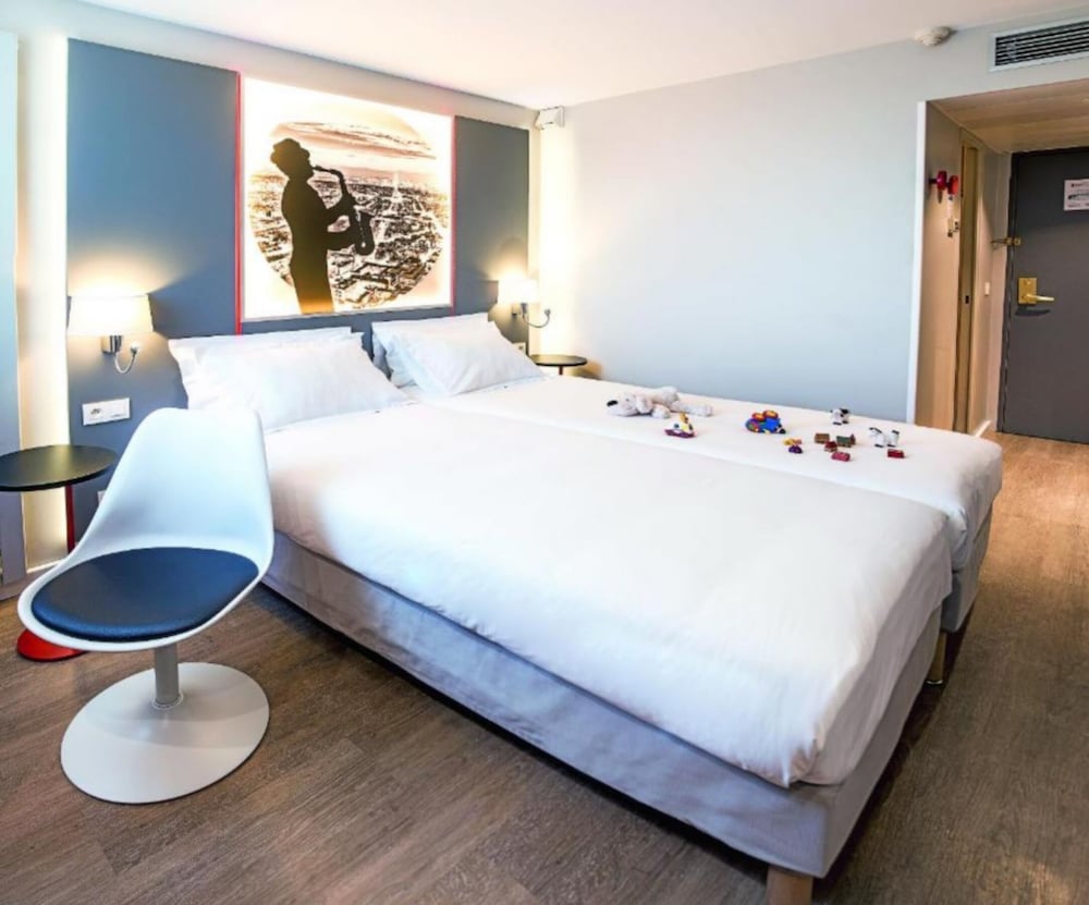 Kyriad Paris Nord Porte de Saint Ouen Formely Alliance Hotel Paris Porte de Saint Ouen 23/50