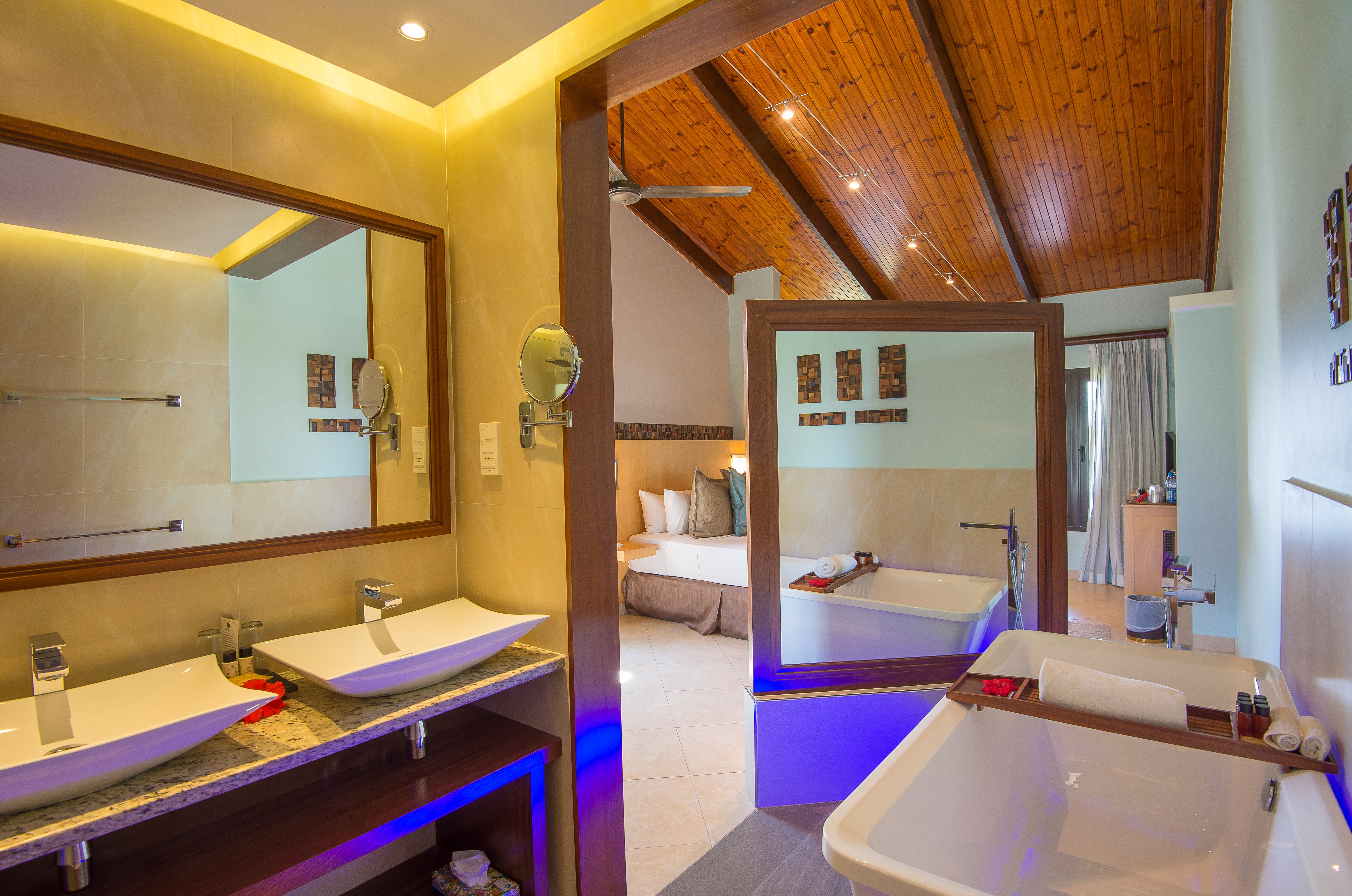 Coco de Mer Hotel and Black Parrot Suites 78/79