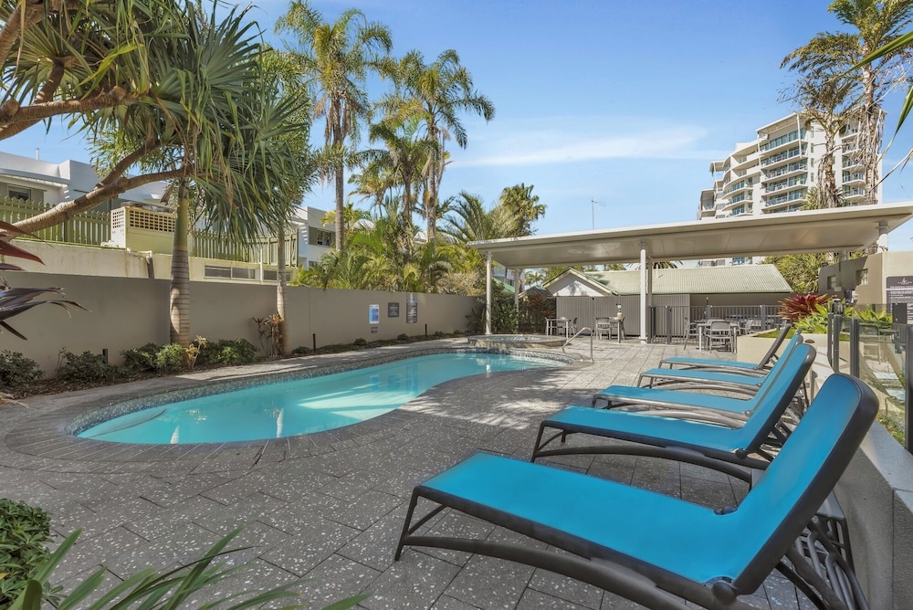 Catalina Resort 32/66