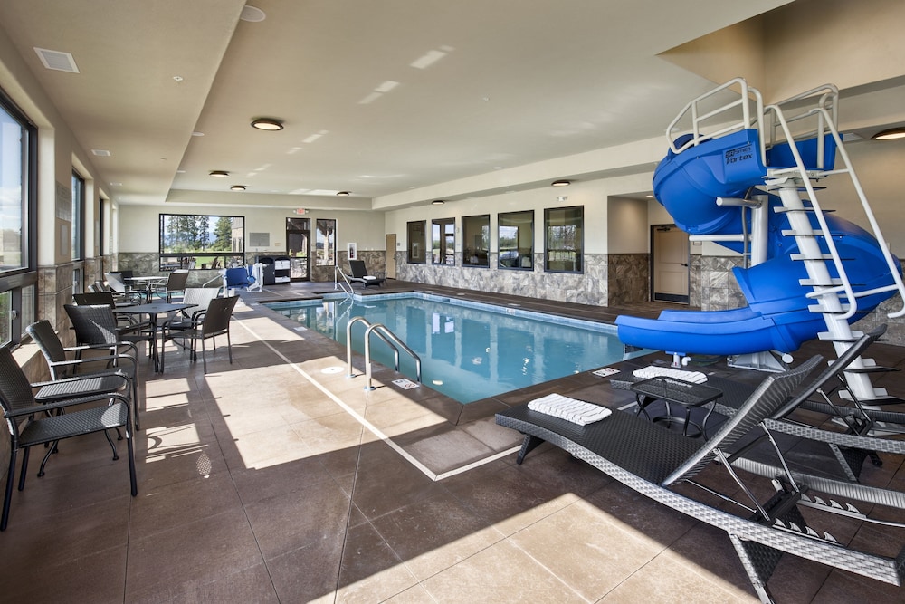 Glacier International Lodge 24/48